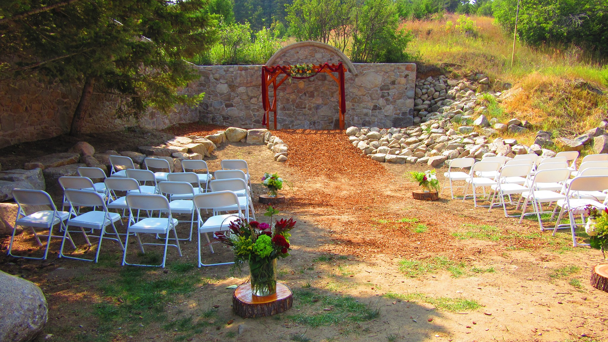 outdoor wedding ceremony