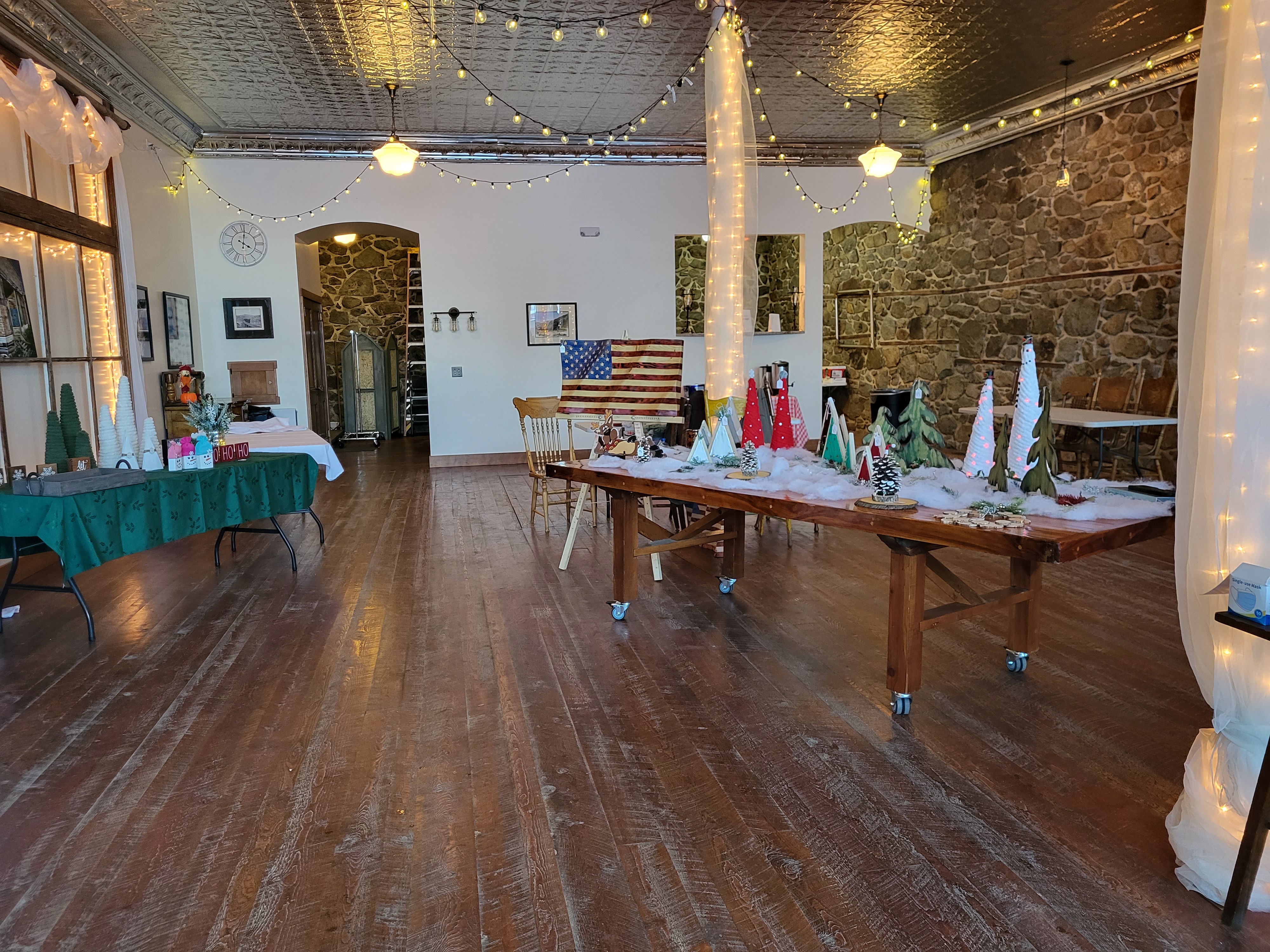 Christmas market at historic Marysville General Store
