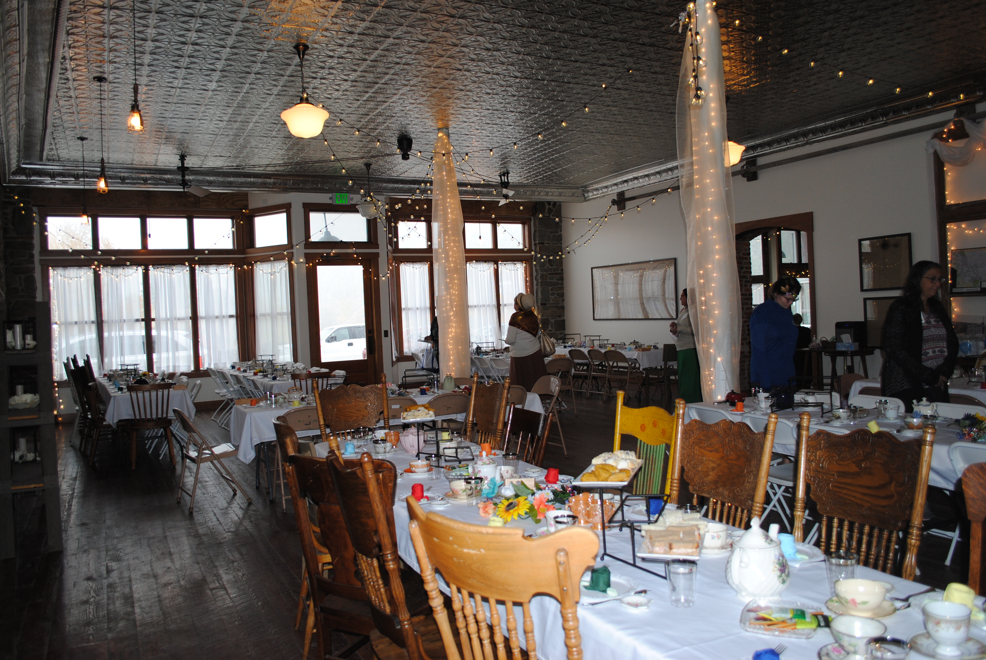 tea party wedding reception decor