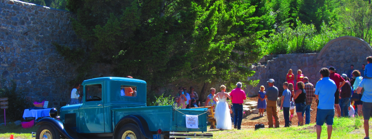 outdoor wedding reception